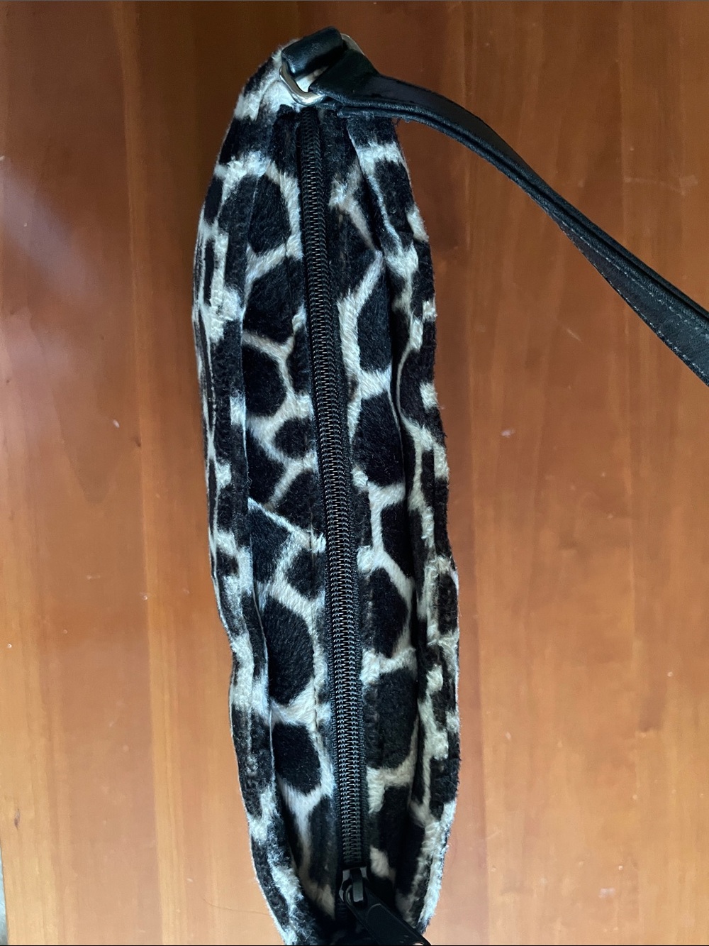kate spade Black and Cream Giraffe-Print Shoulder Bag - Picture 7 of 11